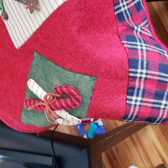 Home Interiors and Gifts | Tree Skirt - Picture 6 of 11